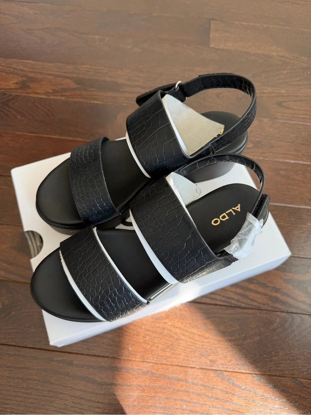 Aldo Black Croc-Texture Platform Sandals size 7